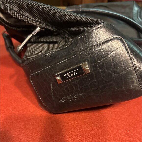 Tumi Black Nylon & Leather Duffle Travel Bag - Picture 2 of 8